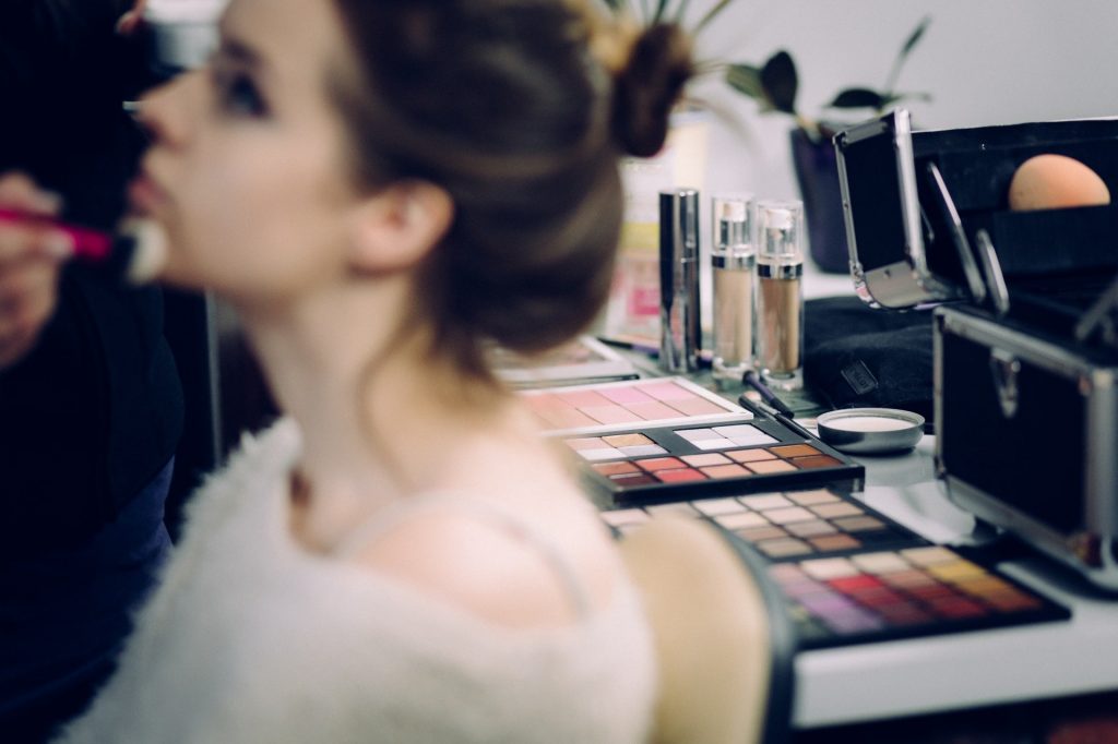 How To Become A Freelance Beauty Therapist - Ray Cochrane Beauty School London