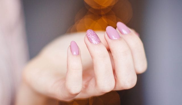 Difference Between Gel Nails and Acrylic Nails