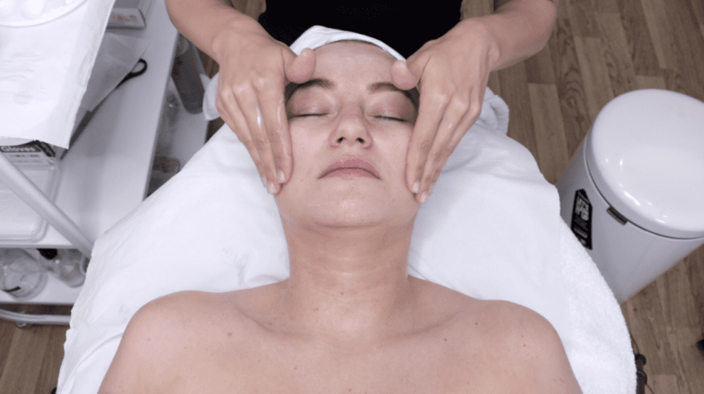step by step professional facial guide step 4 skin analysis 